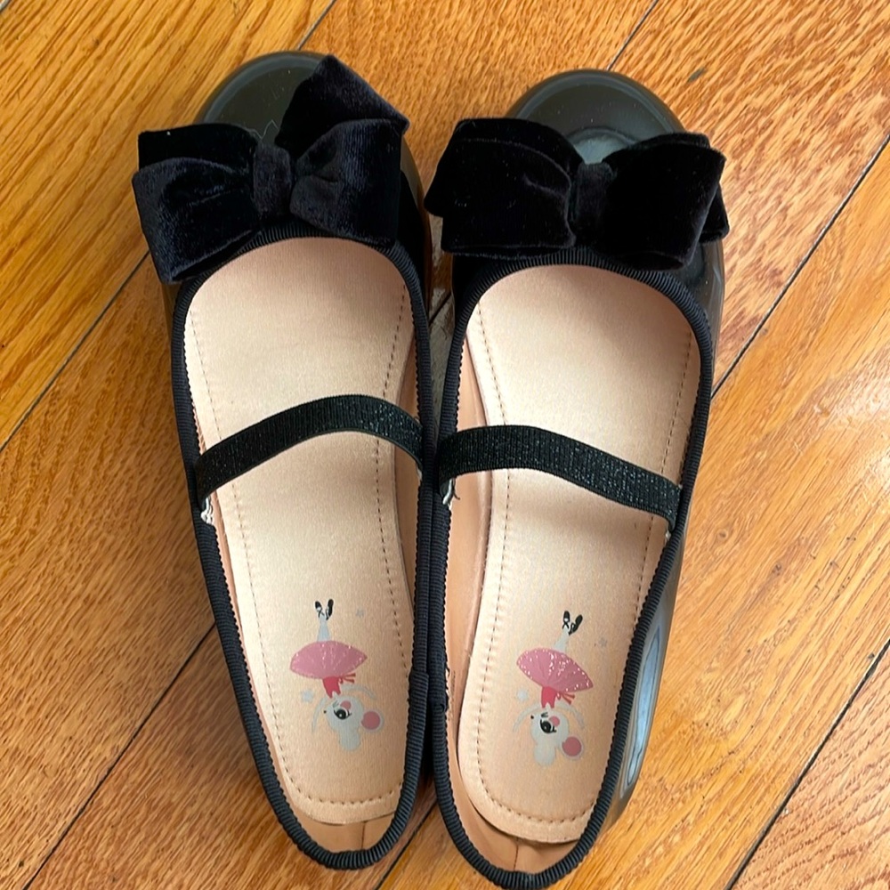 H&M Girls flat shoes size 1.5